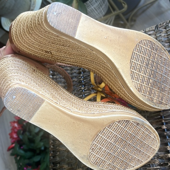 Mexican man made wedge espadrille flower detail colorful size 9 - Picture 9 of 10